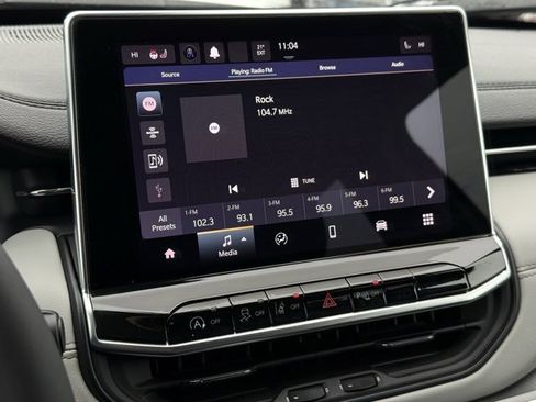 Certified 2023 Jeep Compass Limited image 24