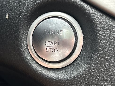 Used 2019 Mercedes-Benz CLA 250 image 28