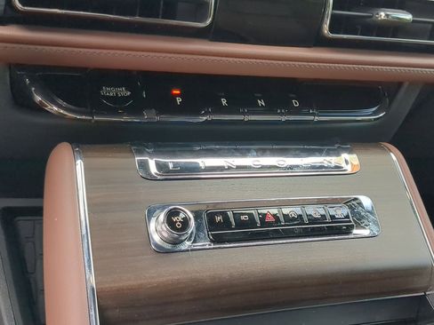 New 2026 Lincoln Aviator Reserve AWD/4WD image 19