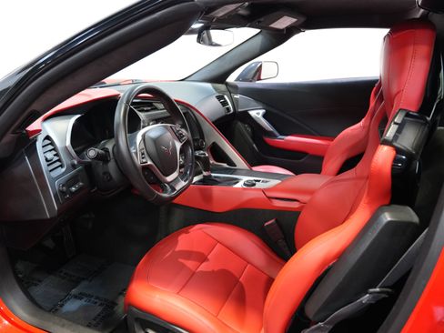 Used 2015 Chevrolet Corvette Z06 w/ 3LZ Preferred Equipment Group RWD image 28