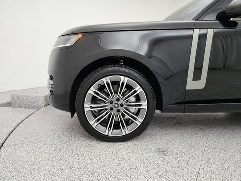 Certified 2025 Land Rover Range Rover SE AWD/4WD image 23
