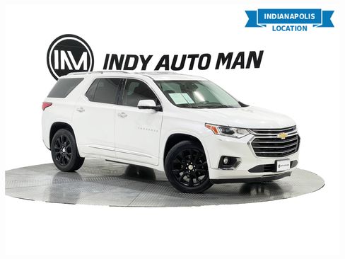 Used 2019 Chevrolet Traverse Premier w/ Driver Confidence II Package FWD image 1