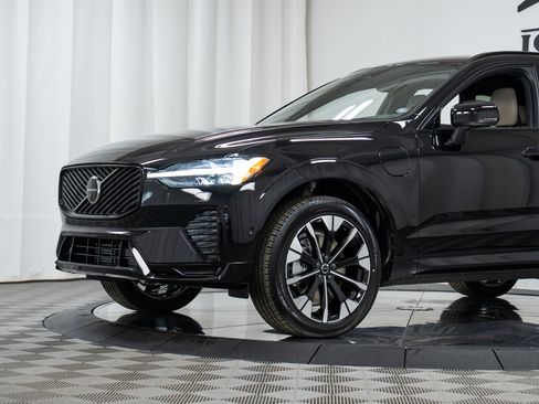 New 2026 Volvo XC60 T8 Plus w/ Protection Package Premier image 25