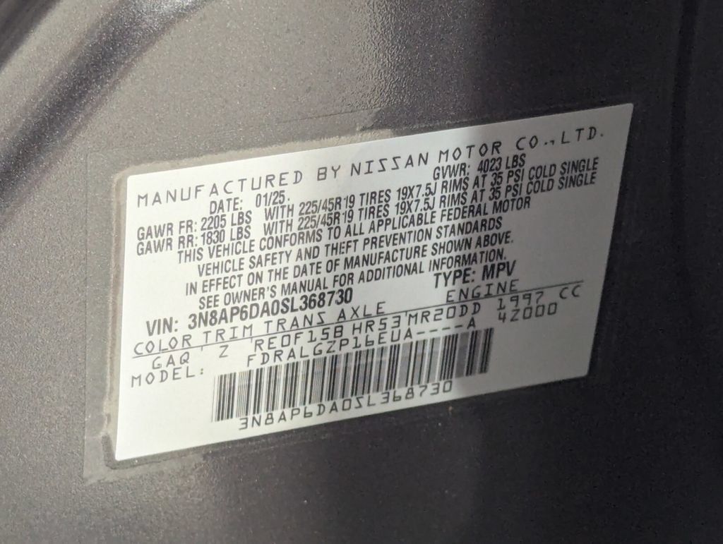 Used 2025 Nissan Kicks SR FWD image 27