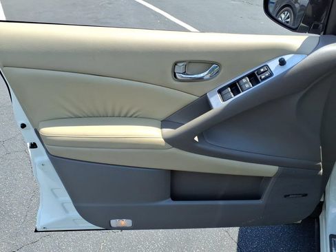 Used 2010 Nissan Murano SL w/ Leather Pkg AWD/4WD image 7