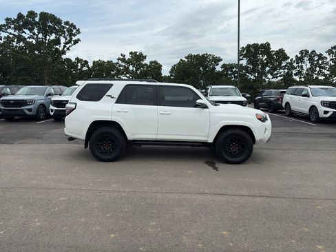 Used 2024 Toyota 4Runner TRD Off-Road Premium w/ Moonroof Package AWD/4WD image 5