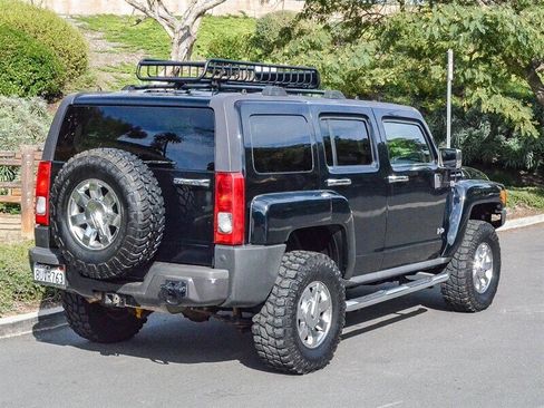 Used 2007 HUMMER H3 image 6
