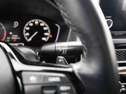 Used 2025 Honda Civic Sport image 14