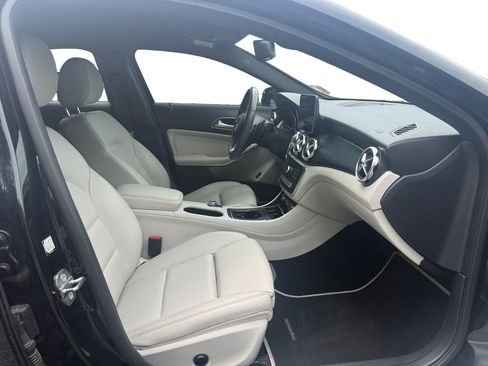 Used 2019 Mercedes-Benz GLA 250 image 15