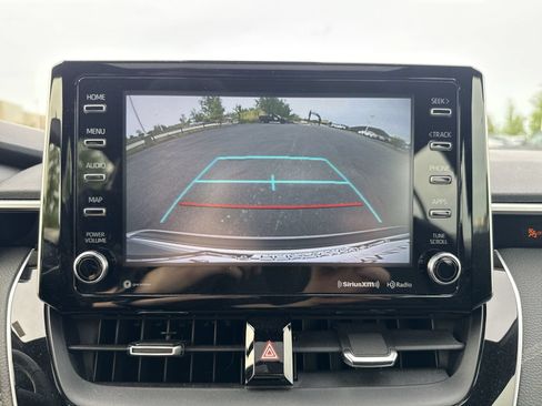 Used 2022 Toyota Corolla XSE FWD image 18