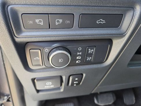 Used 2022 Ford F150 Lariat AWD/4WD image 12