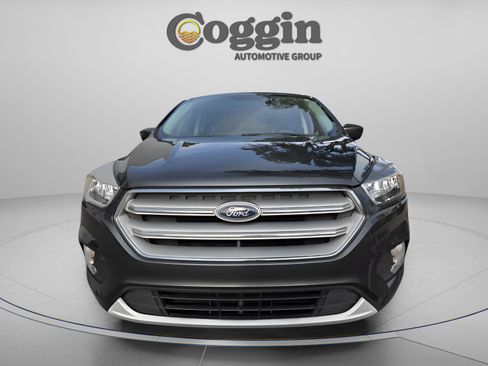 Used 2019 Ford Escape SE image 8