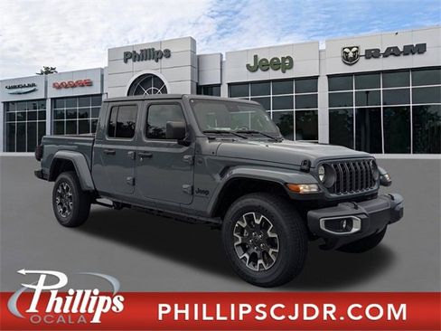 New 2025 Jeep Gladiator Sport w/ Premium Package image 1