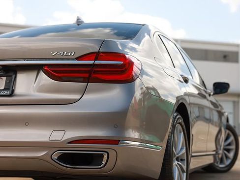 Used 2018 BMW 740i image 58
