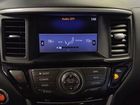 Used 2019 Nissan Pathfinder S AWD/4WD image 25