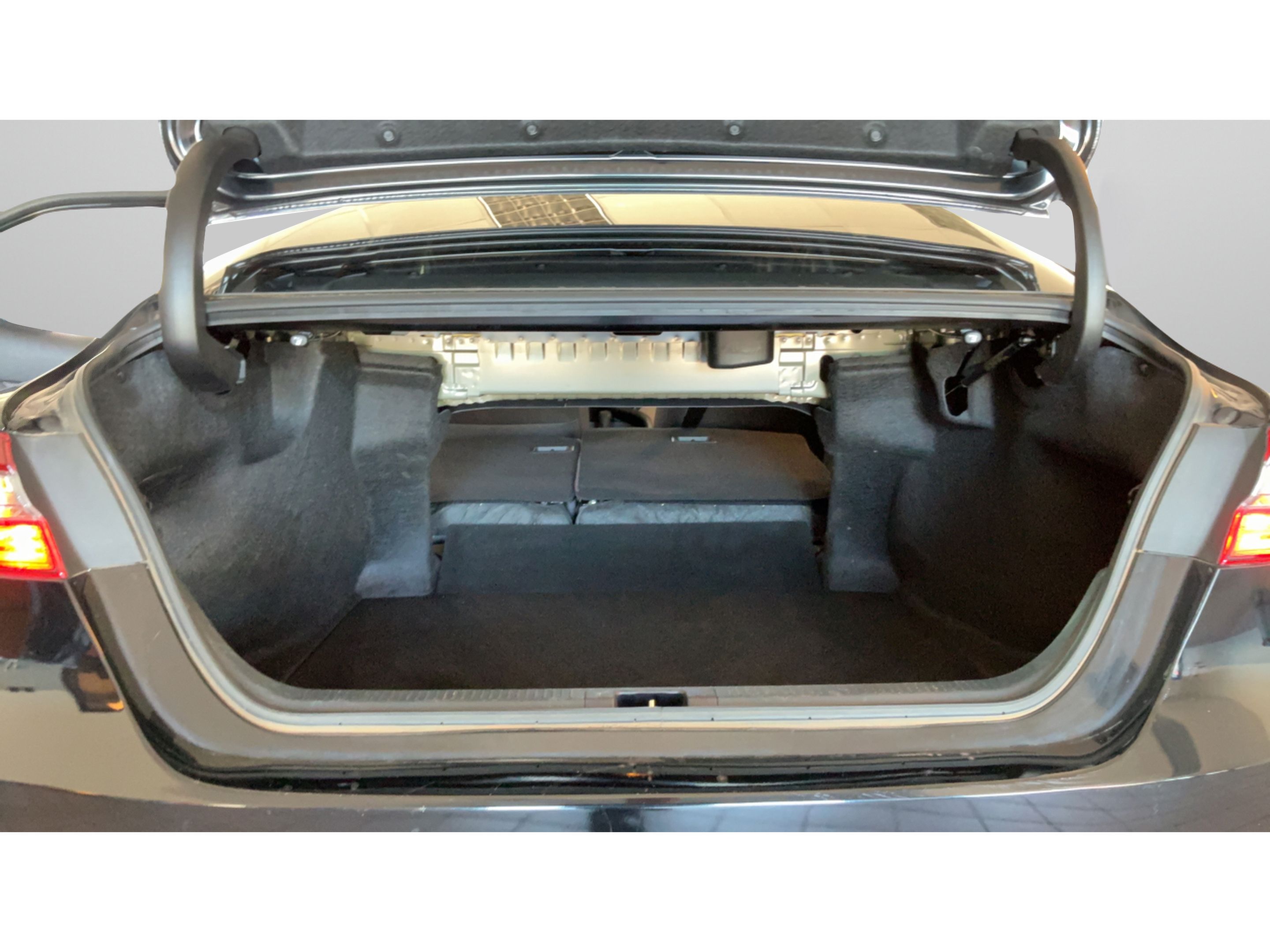 Certified 2024 Toyota Camry LE w/ Convenience Package FWD image 30