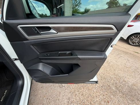 Used 2019 Volkswagen Atlas SE FWD image 15