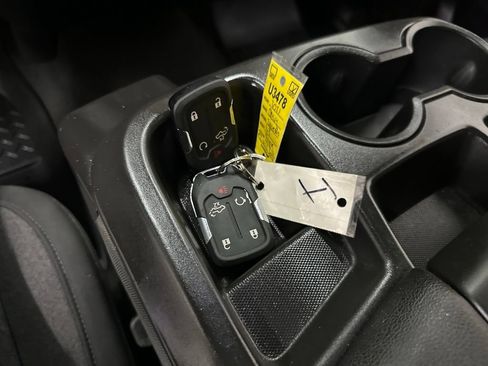 Used 2021 Chevrolet Silverado 1500 LT AWD/4WD image 43