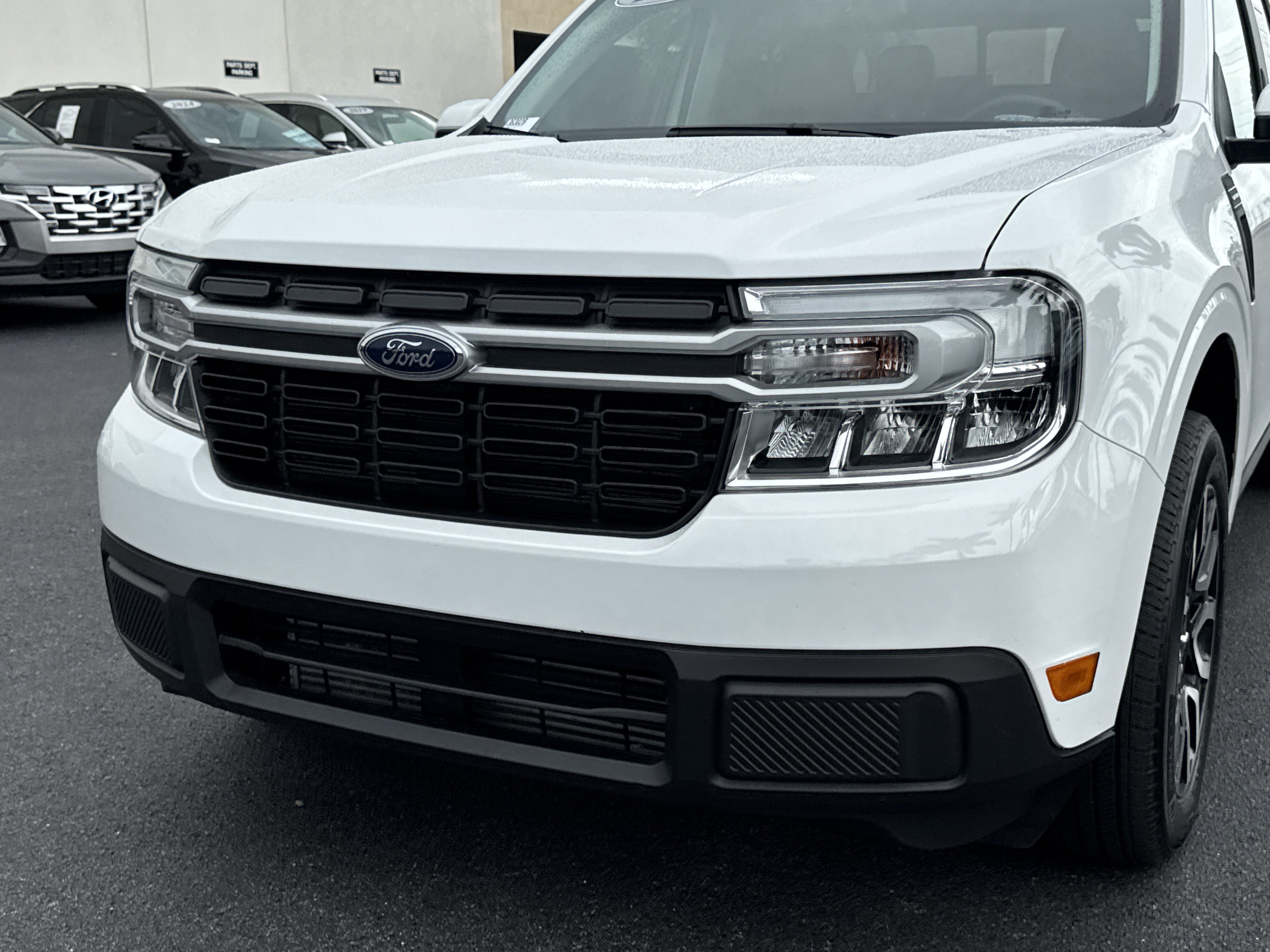 Used 2023 Ford Maverick Lariat w/ Lariat Luxury Package AWD/4WD image 9
