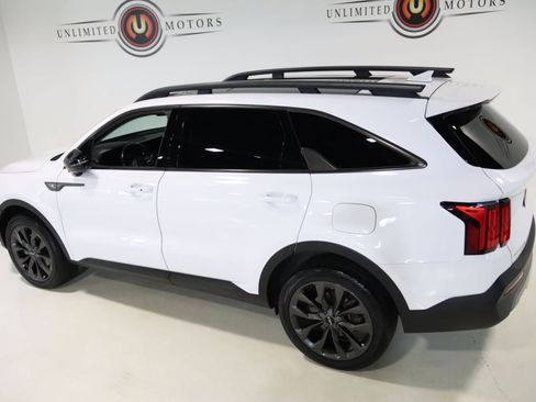 Used 2023 Kia Sorento SX Prestige image 11