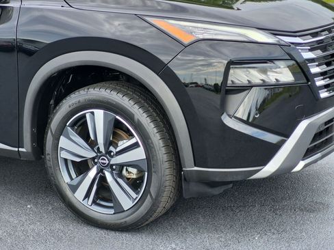 Used 2026 Nissan Rogue SL AWD/4WD image 9