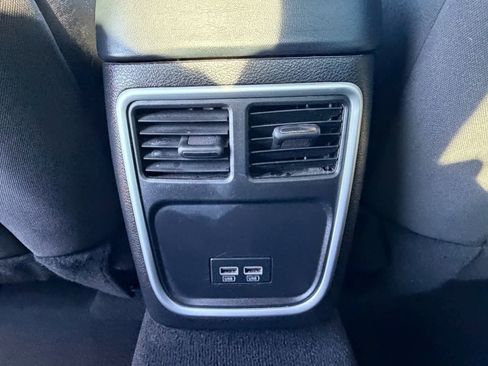 Used 2023 Dodge Charger SXT image 17