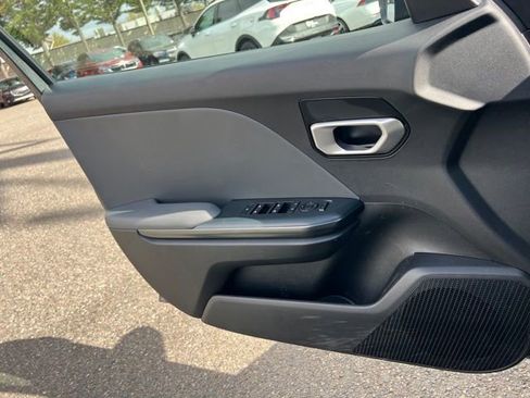 Certified 2025 Kia K4 FWD image 17