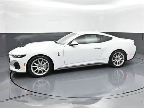 Used 2025 Ford Mustang GT Premium RWD image 25