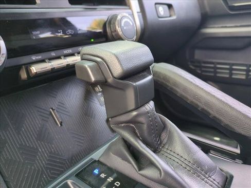 Used 2025 Toyota Tacoma SR5 AWD/4WD image 12