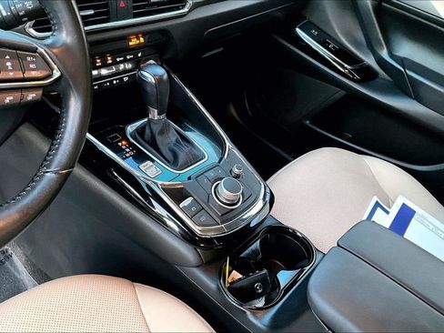 Used 2023 MAZDA CX-9 Touring image 10