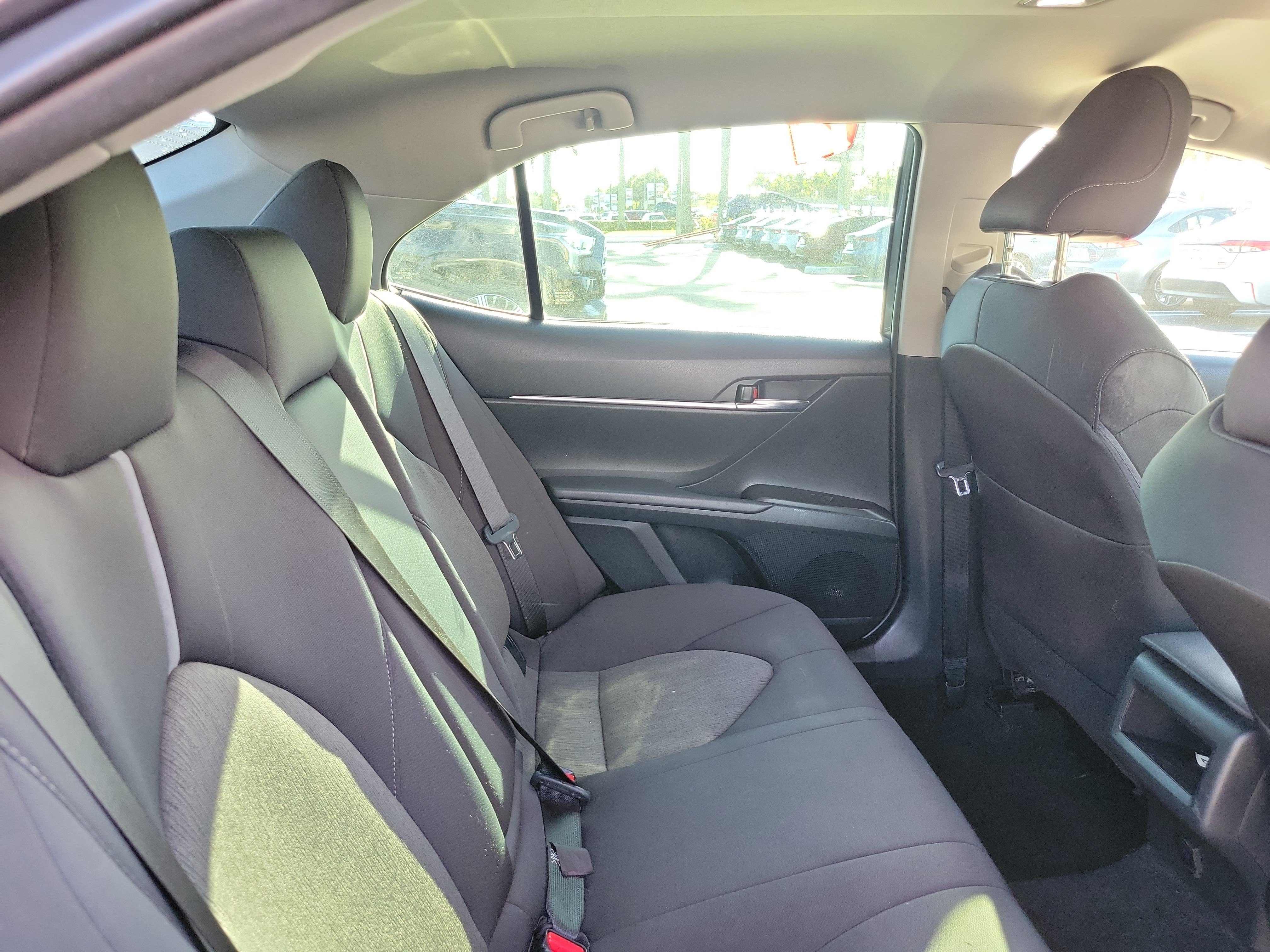 Used 2022 Toyota Camry LE FWD image 15