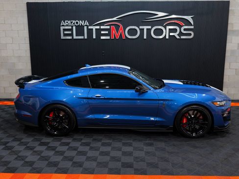 Used 2021 Ford Mustang Shelby GT500 w/ Technology Package RWD image 18