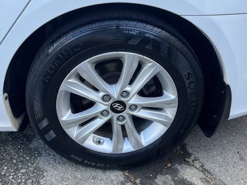 Used 2012 Hyundai Sonata GLS w/ Popular Equipment Pkg FWD image 30