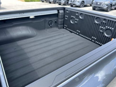 New 2026 Nissan Frontier SV w/ SV Convenience Package RWD image 12