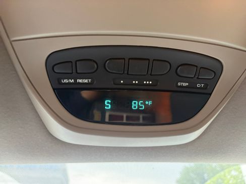 Used 2005 Dodge Durango SLT w/ Interior Convenience Group AWD/4WD image 34