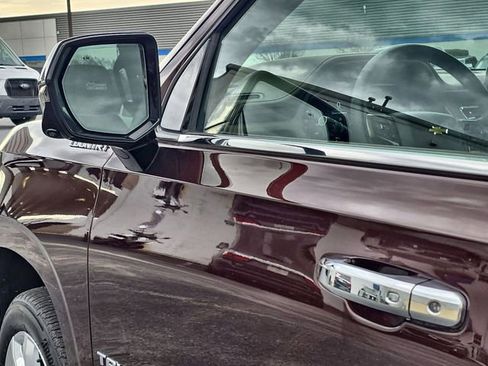 Used 2023 Chevrolet Tahoe High Country w/ LPO, Illumination Package image 11