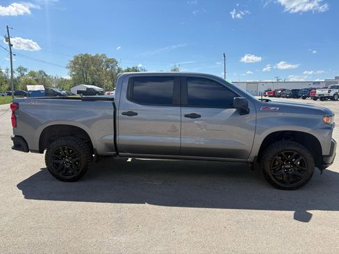 Used 2021 Chevrolet Silverado 1500 Custom Trail Boss w/ LPO, Dark Essentials Package image 2