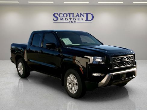 Used 2023 Nissan Frontier SV w/ SV Convenience Package image 4