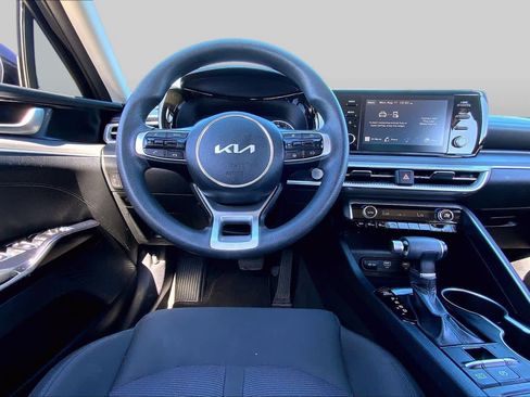 Used 2022 Kia K5 LXS FWD image 6