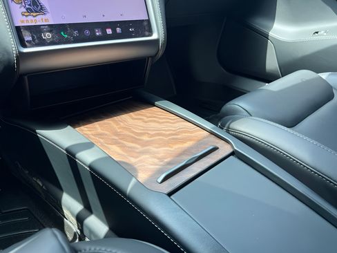 Used 2020 Tesla Model S Long Range AWD/4WD image 53