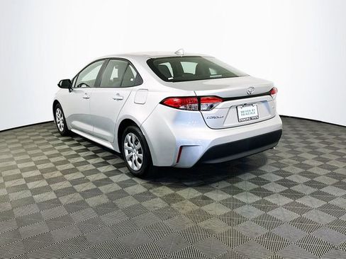 Certified 2025 Toyota Corolla LE image 6