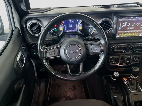 Used 2023 Jeep Wrangler Unlimited w/ Cold Weather Group AWD/4WD image 17