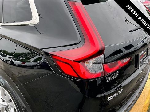 Used 2025 Honda CR-V LX image 23