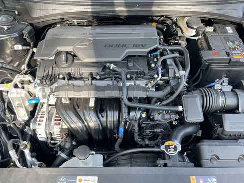 Certified 2025 Hyundai Elantra Sport FWD image 51
