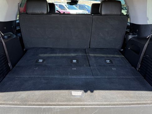 Used 2017 GMC Yukon SLT image 45