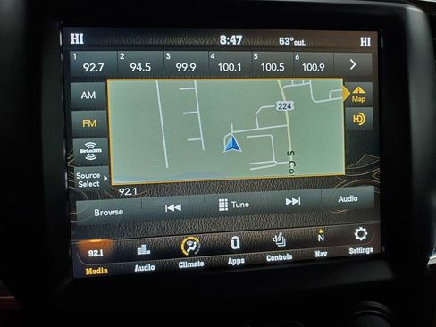 Used 2018 RAM 1500 Laramie Longhorn image 16