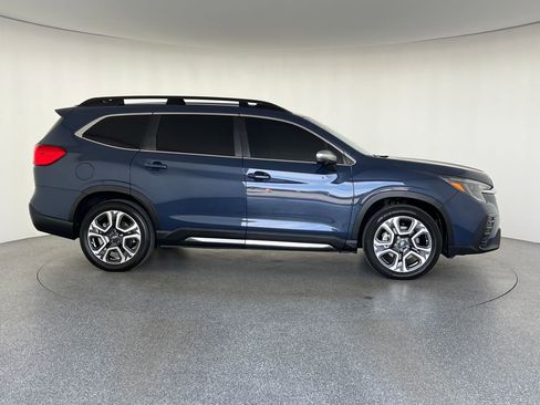 Certified 2023 Subaru Ascent Limited w/ Technology Package AWD/4WD image 2