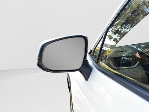 Used 2019 Toyota RAV4 XLE Premium FWD image 26