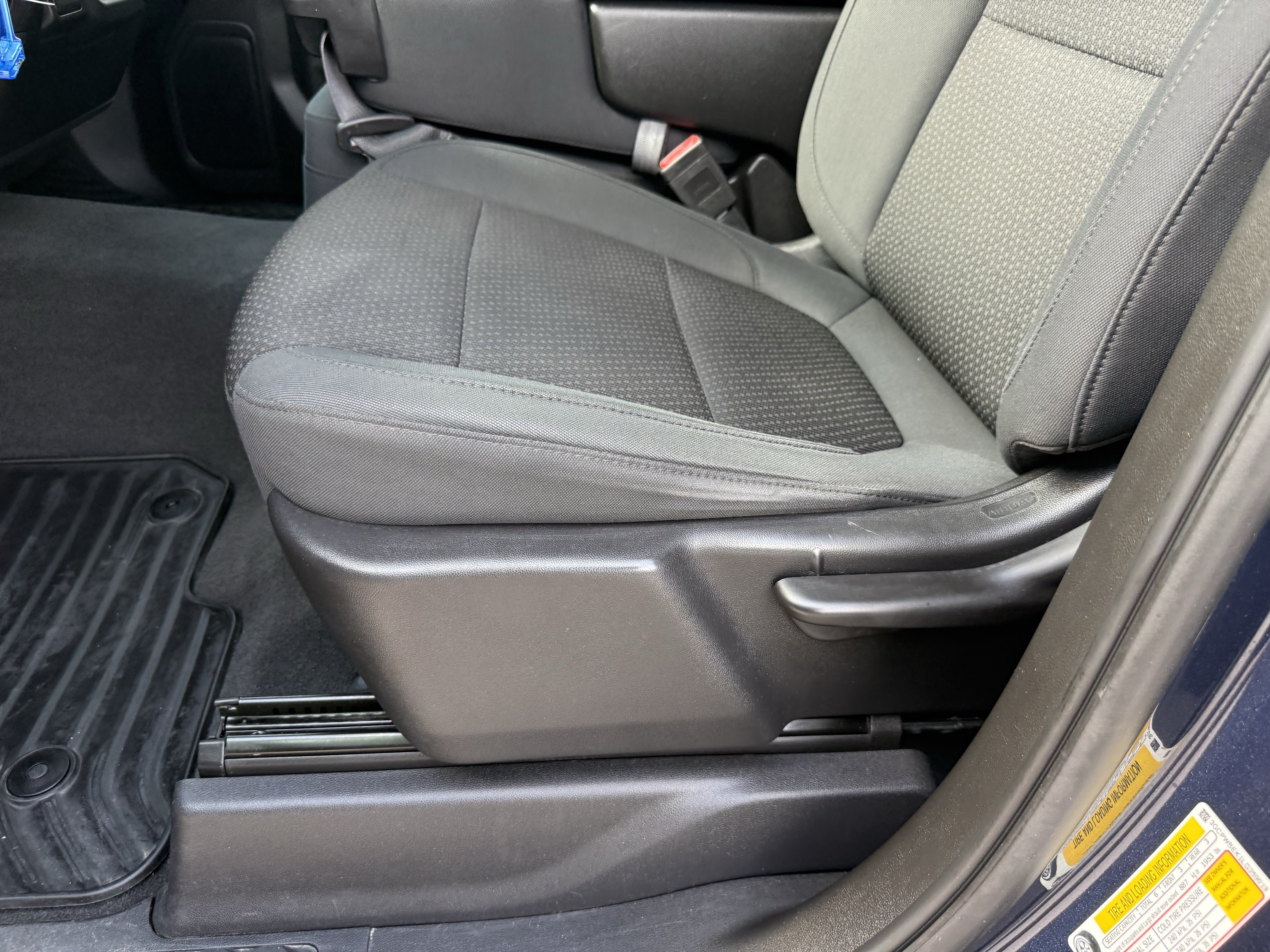 Used 2020 Chevrolet Silverado 1500 Custom w/ Custom Value Package RWD image 24