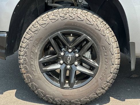 Used 2021 Chevrolet Silverado 1500 LT Trail Boss w/ Convenience Package II AWD/4WD image 25
